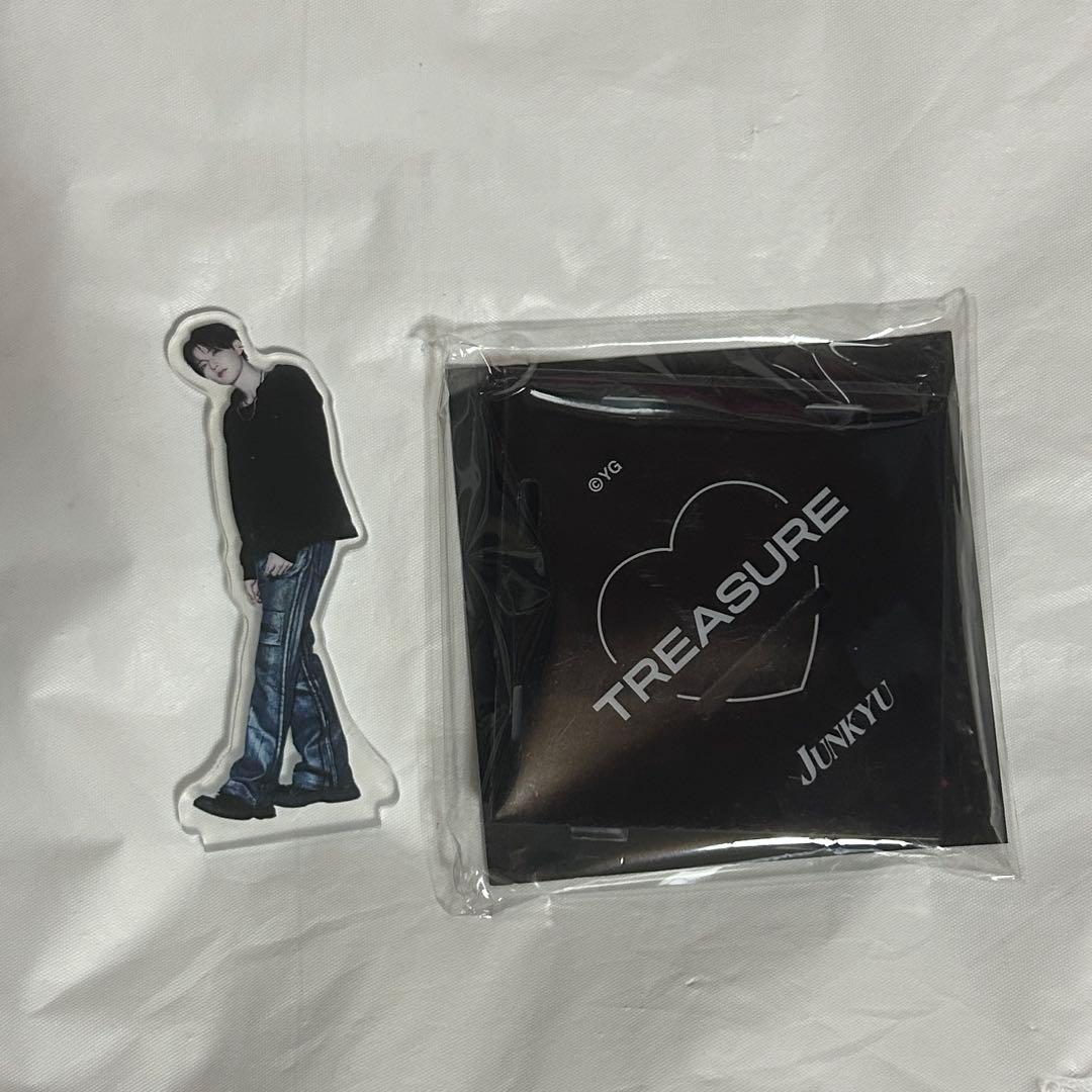 [USED] TREASURE Junkyu Acrylic Korean Pop-up LOVE PLUSE