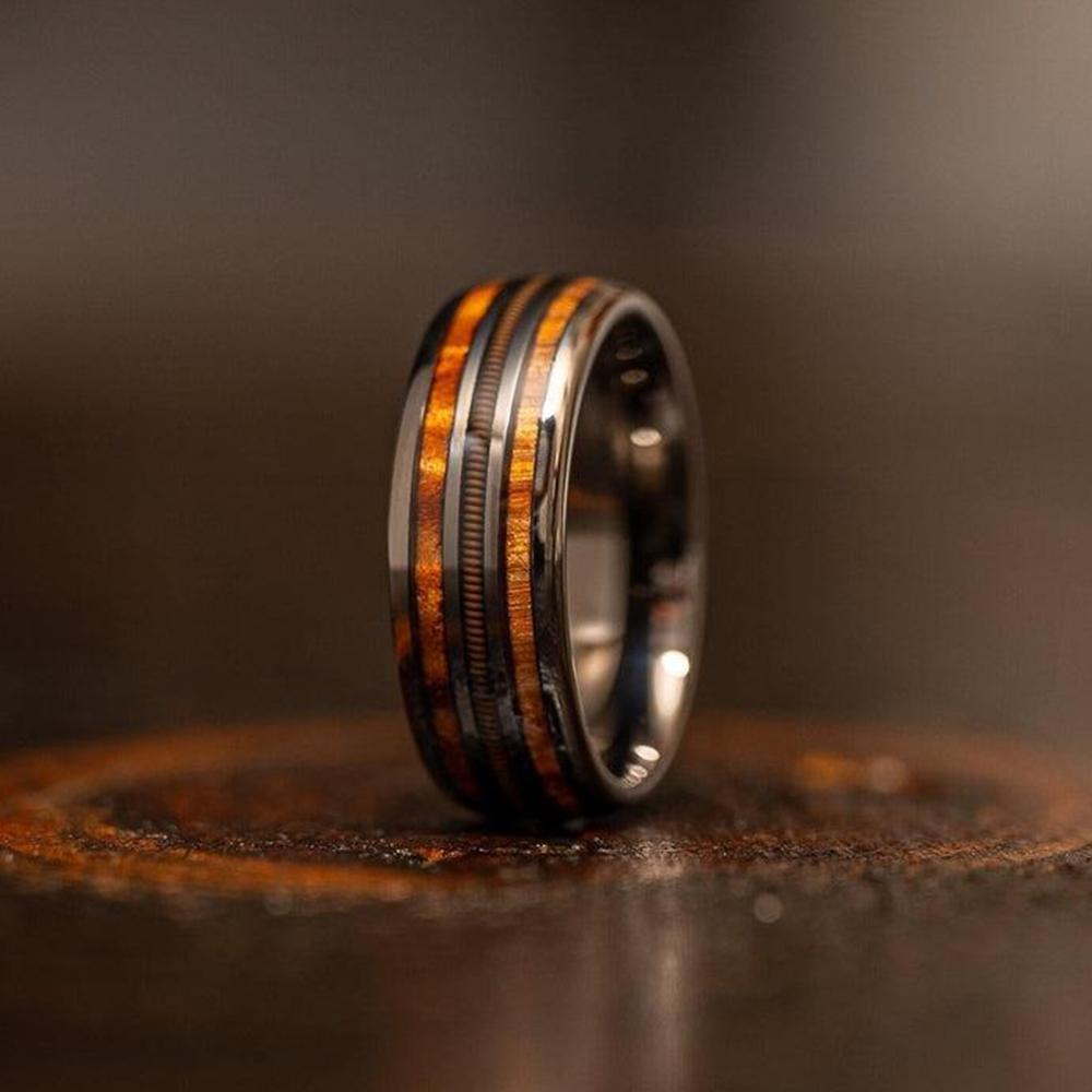 8mm Black Stainless Steel Guitar String Rings for Men Whiskey Barrel Wood Inlay Guitarist Ring Men Wedding Band Jewelry