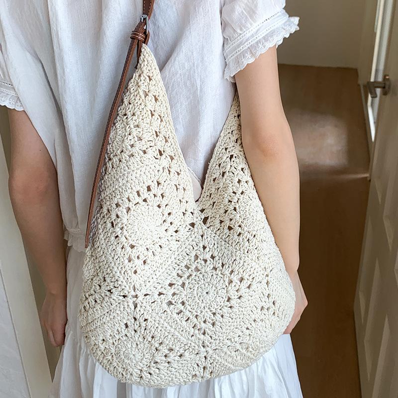 Künstlerische Woll-Tasche Umhängetasche Strandurlaub Durchbrochene Strandtasche