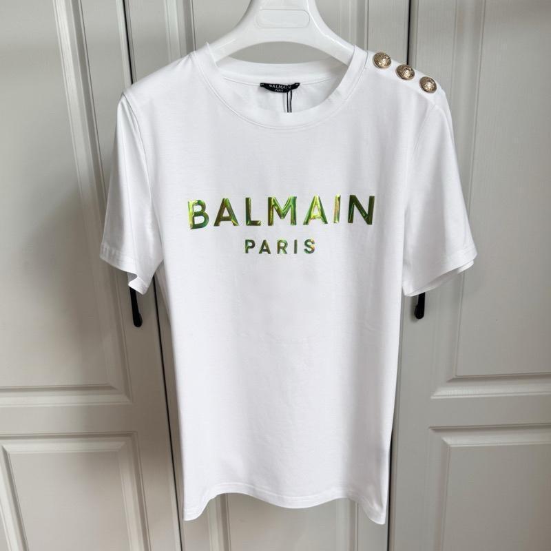 Короткая футболка Balmain ВеснаЛето 2025 с золотой пуговицей и разноцветной вышивкой пайетками Extra Small 2590₽