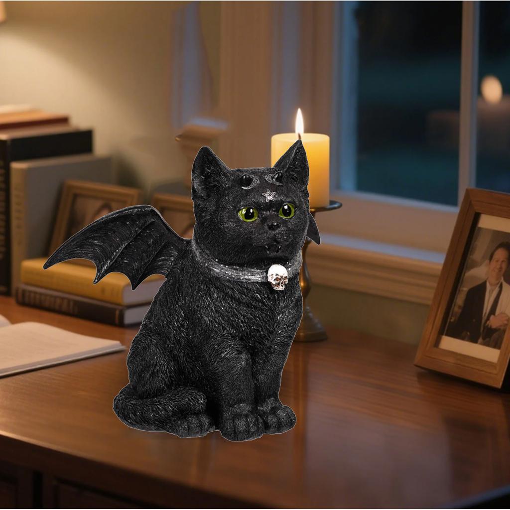 Dark  Style Figurine: With  And  Collar, It Exudes A Mysterious Charm.