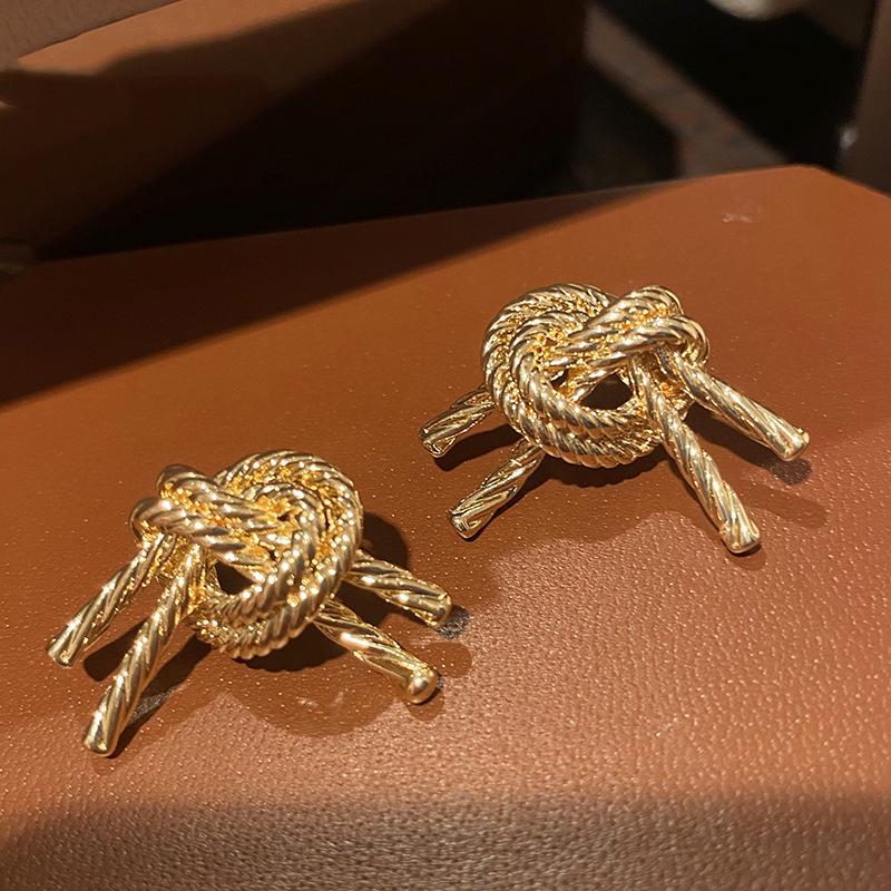 Orecchini Vintage a Forma di Pera con Perle e Intarsi di Diamanti - Stile Retrò, Lusso Leggero, Design di Alta Gamma