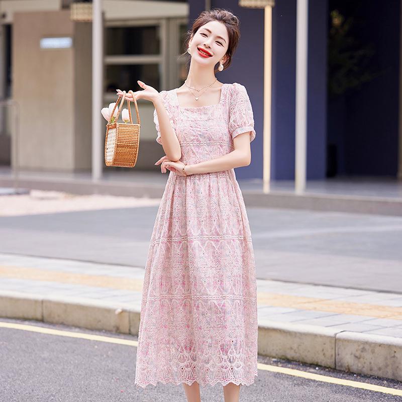 Korean Style Embroidered Lace Dress - Waist-Hugging, Breathable Summer Fashion