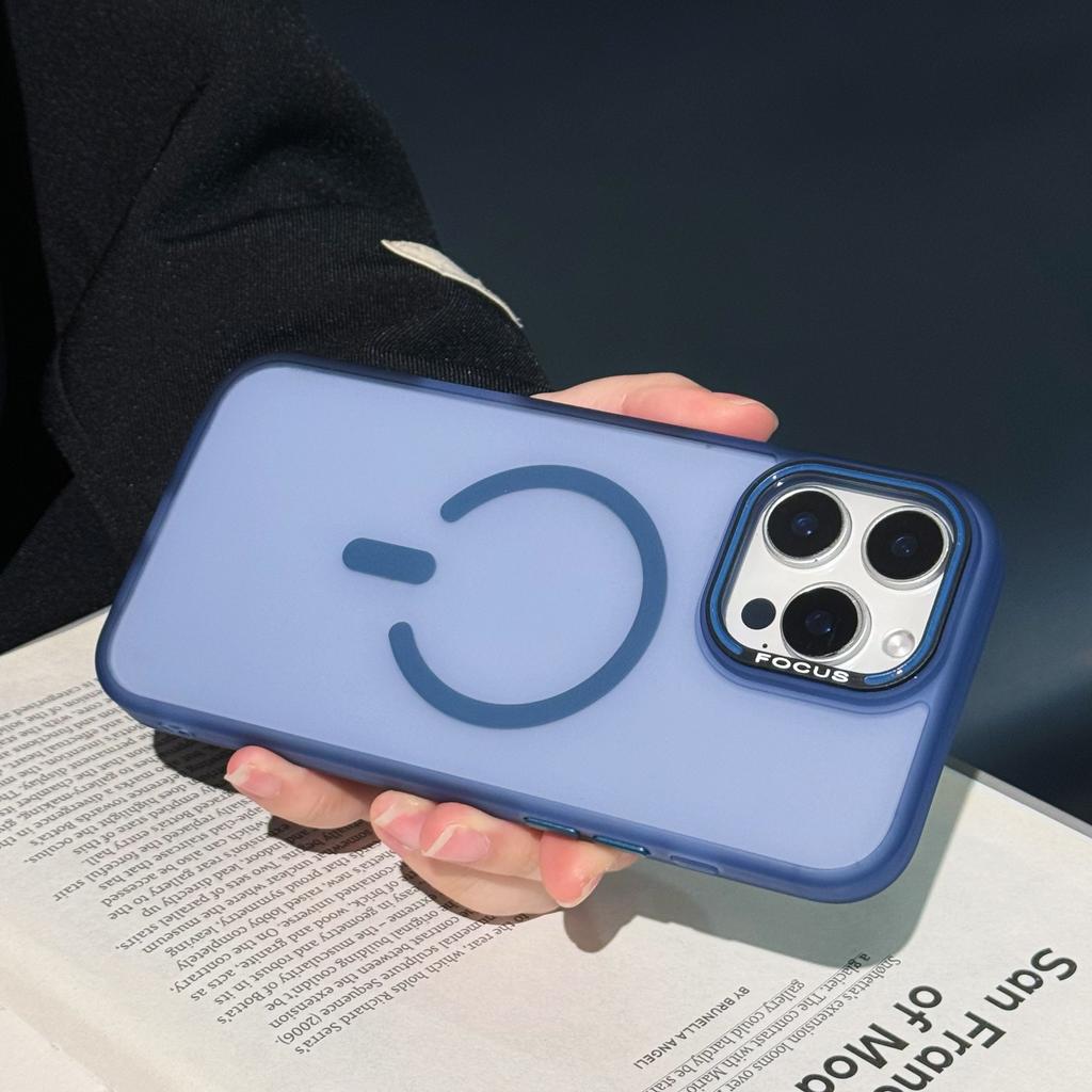 Suitable for IPhone16promax Phone Case, Skin-sensing Magnetic Attraction C-type Jelly Dopamine, Apple 15 Semi-transparent PC Case