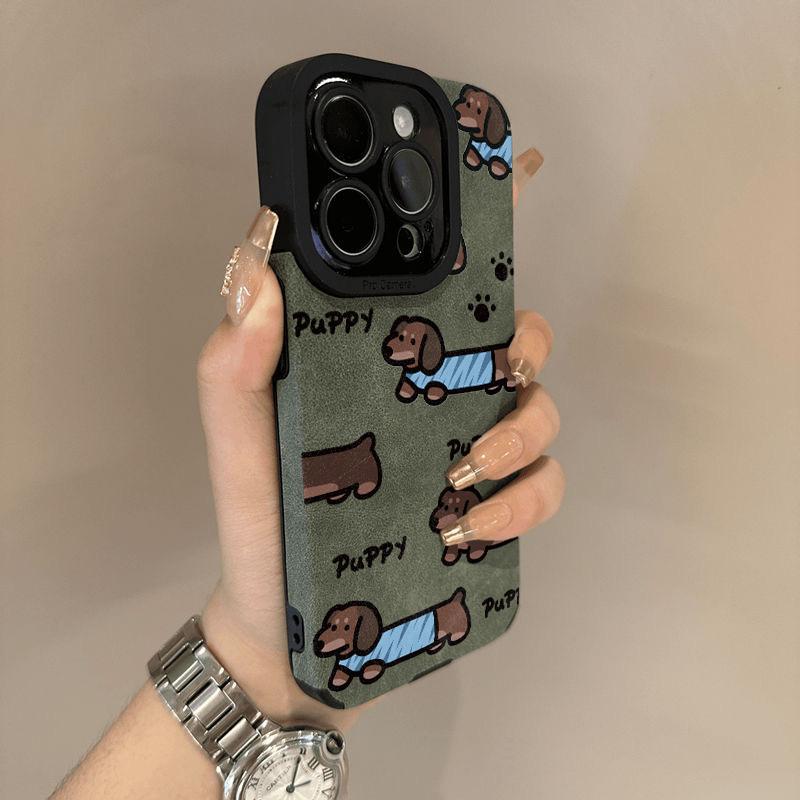 Autumn and Winter Full Screen Dachshund Dog Suitable for Apple 16Pro New 15 Flip Fur iPhon17promax Anti-drop Fine Hole