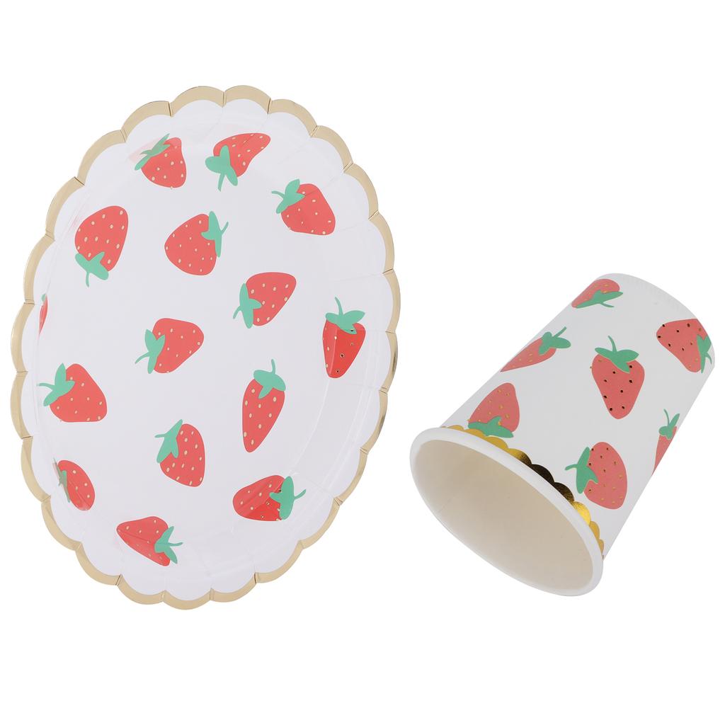 10Pcs Party Tableware Disposable Strawberry Pattern Tableware Set for Birthday Parties Seaside Parti