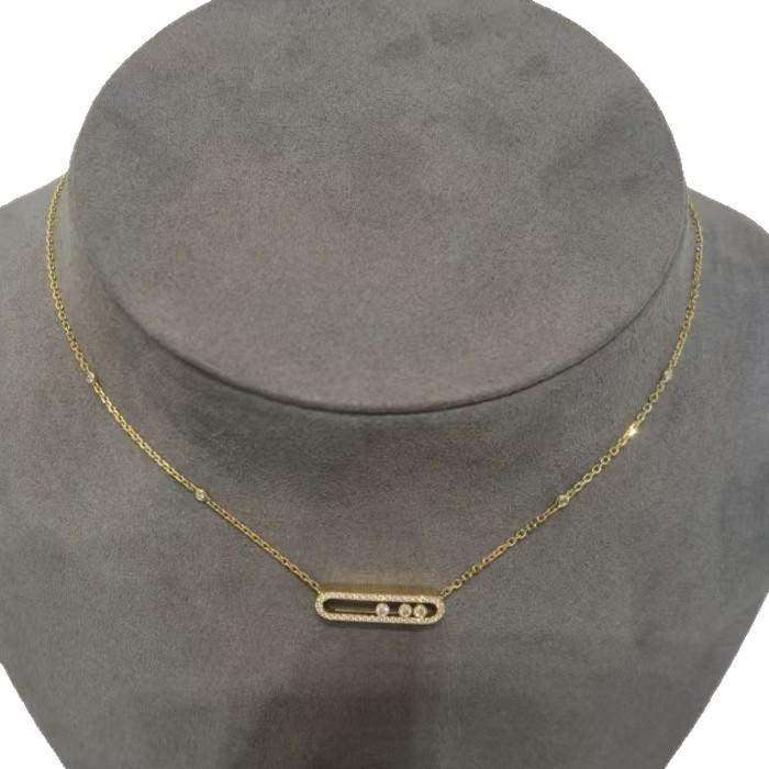 Colier Elegant Mei Family Aur Roz: Pandantiv Geometric Mic cu Trei Diamante Complete pentru Femei