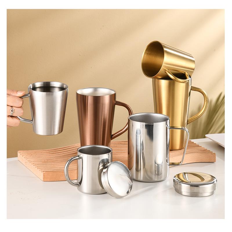 Tasse en Acier Inoxydable Double Paroi Plaqué Titane avec Poignée - Anti-Brûlure, Isolation Thermique pour Café, Thé et Eau
