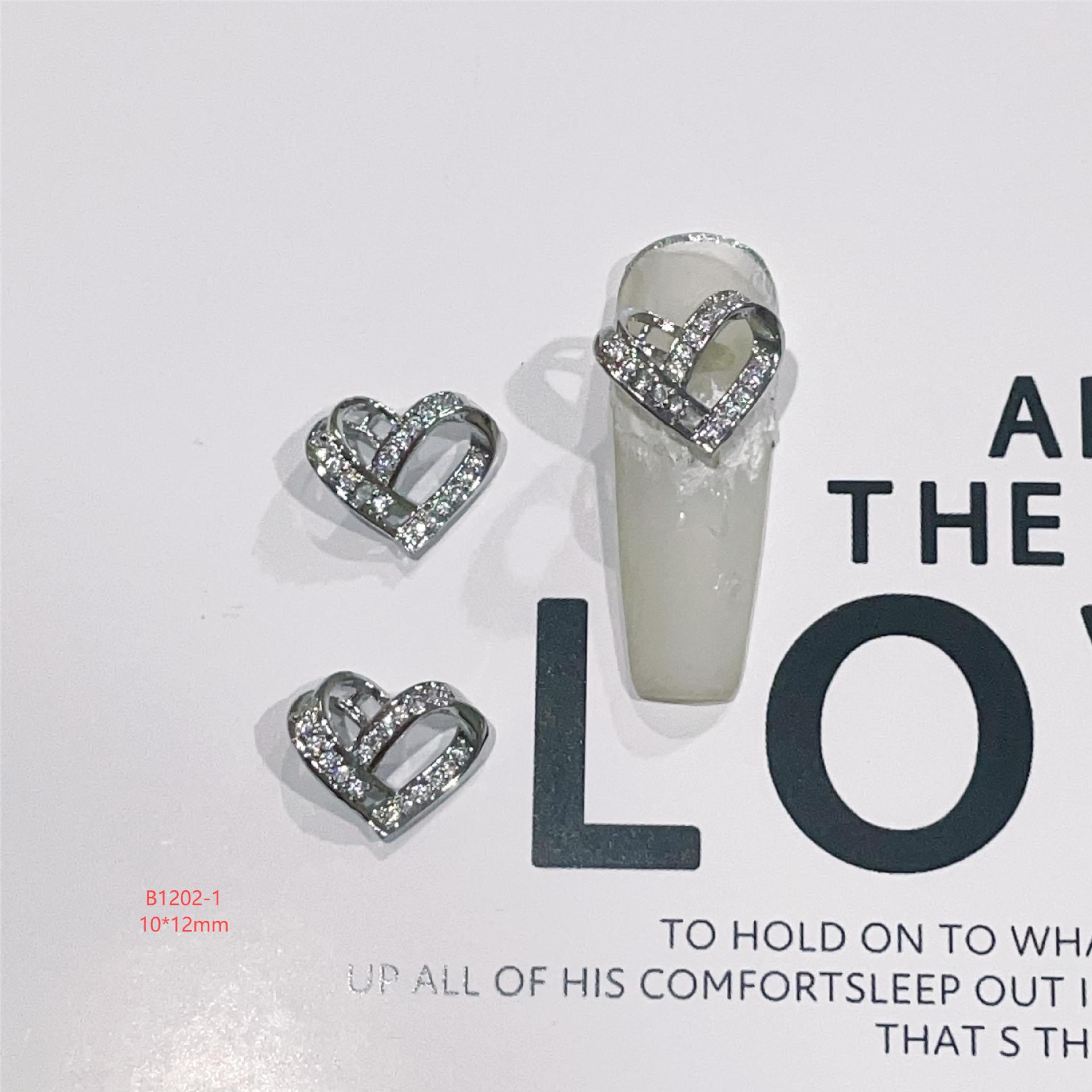 

LZ71 Изысканное Сердце Супер Вспышка Света Роскошный Инкрустированный Цирконом Бриллиант DIY Ювелирные Изделия для Нейл-Арта