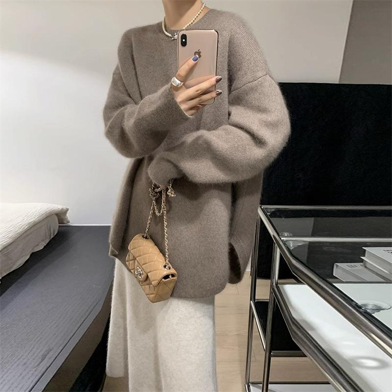 Autumn and Winter New Soft Waxy Gentle Wind Knitted Bottoming Shirt Inner Top Women's Loose and Thin Pullover Sweater Tide