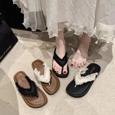 Versatile Fashion Beach Internet Celebrity Year 2025ins Fringed Summer Thick-bottomed Flip-flops Women Wear Trendy New Sandals