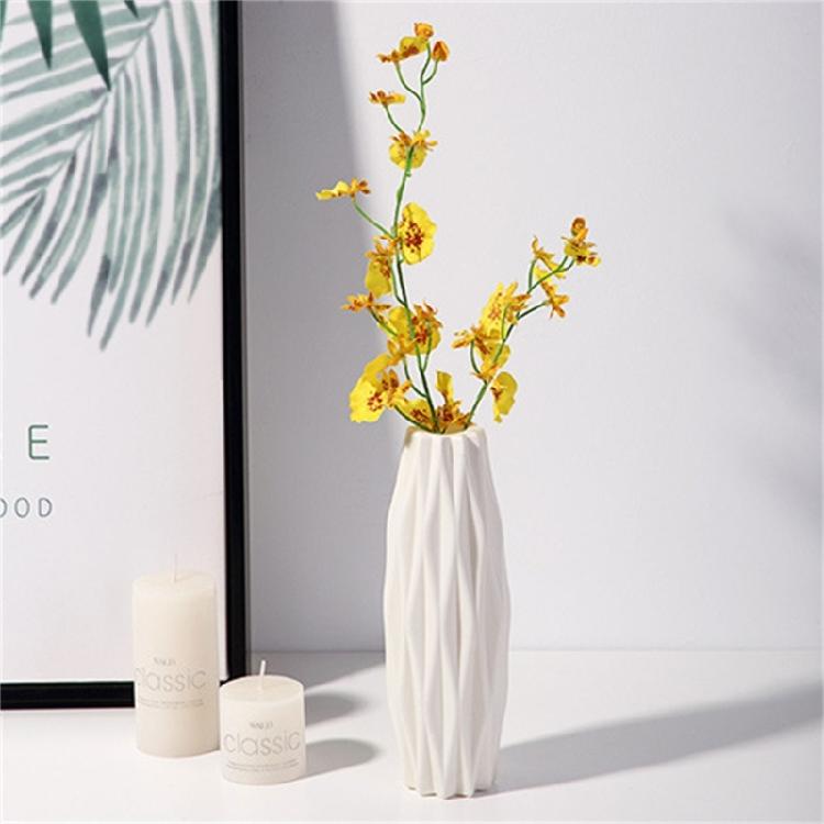 6PCS Elegant Plastic Flower Holder Vases With Subtle Texture Small Storage Bottle For Home Decoration