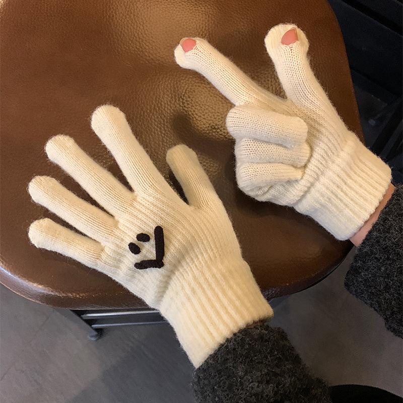 

Милые линии улыбки на лице зимой Корейская версия Однотонные Пять пальцев для защиты от холода и сохранения тепла Велоспорт Открытые пальцы Сенсорный экран One size