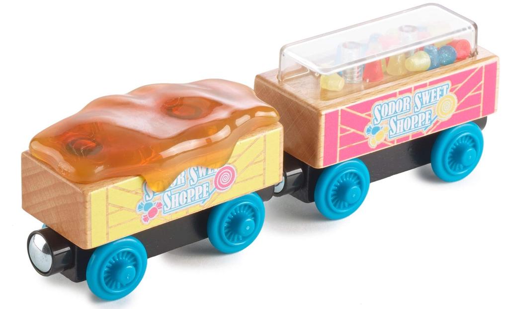 Thomas the Tank Engine Wooden Rail Series Candy Car Years Old and GGH15 (Thomas) [2 Up] [SFC Certified]