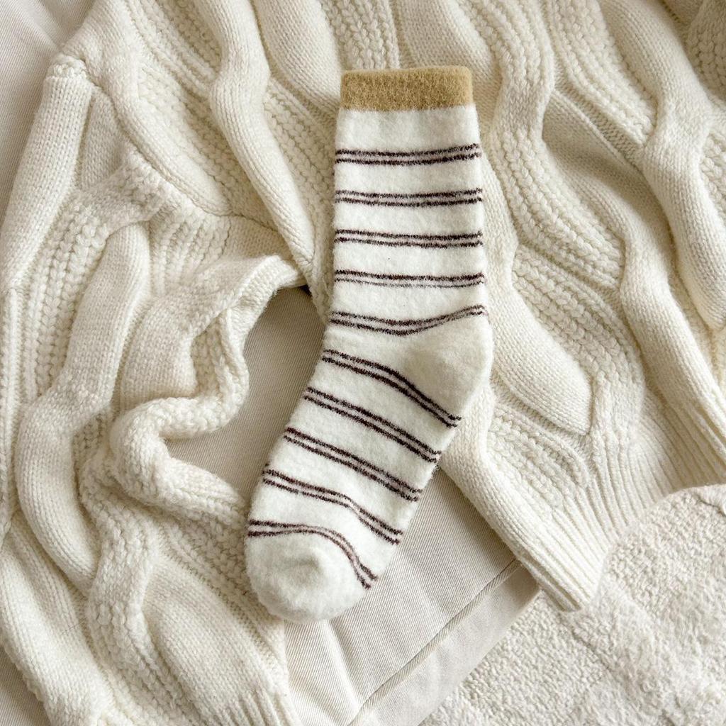 Women's Thick Fluffy Cable Knit Mid-Calf Plush Socks for Cold Weather and Postpartum Comfort