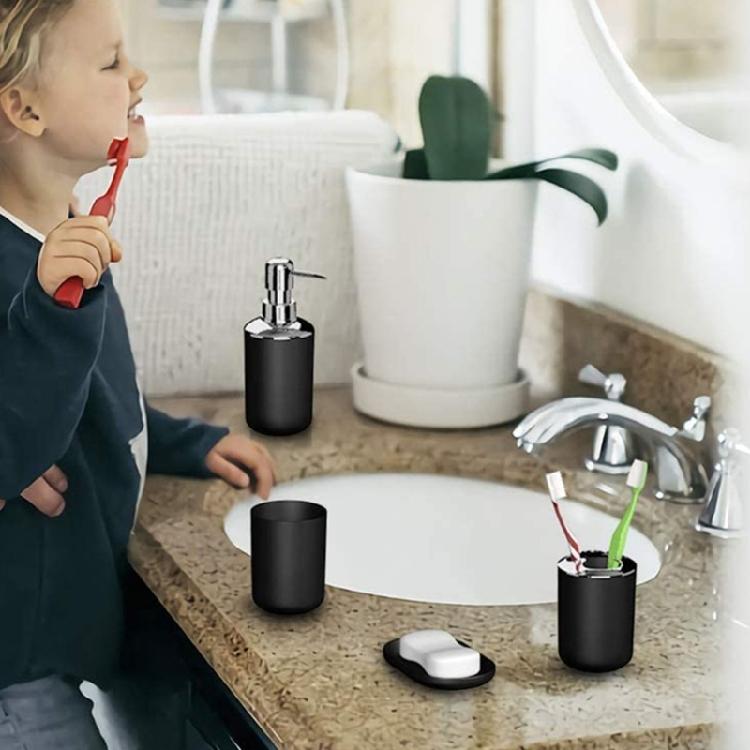 Modern Bathroom Necessities Set Of 6 Plastic Items with Covered Trash Can Toothbrush Stand Toilet Brush For Family Hotel