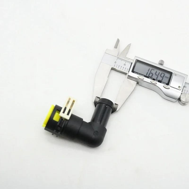 Bilvärmare Vattenrörskoppling B37F61240 B37F-61-240 för Mazda CX7 2007-2012 ER CX9 2009-2014 TB 3 2.3L 2006-2012 BK BL