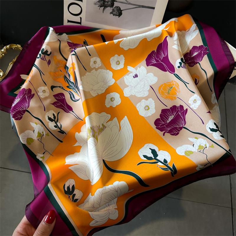 Flower Small Square Scarf Simulation Silk Color Matching Silk Scarf Headscarf Women'S Spring And Summer Scarf Printed Neck Protection Scarf