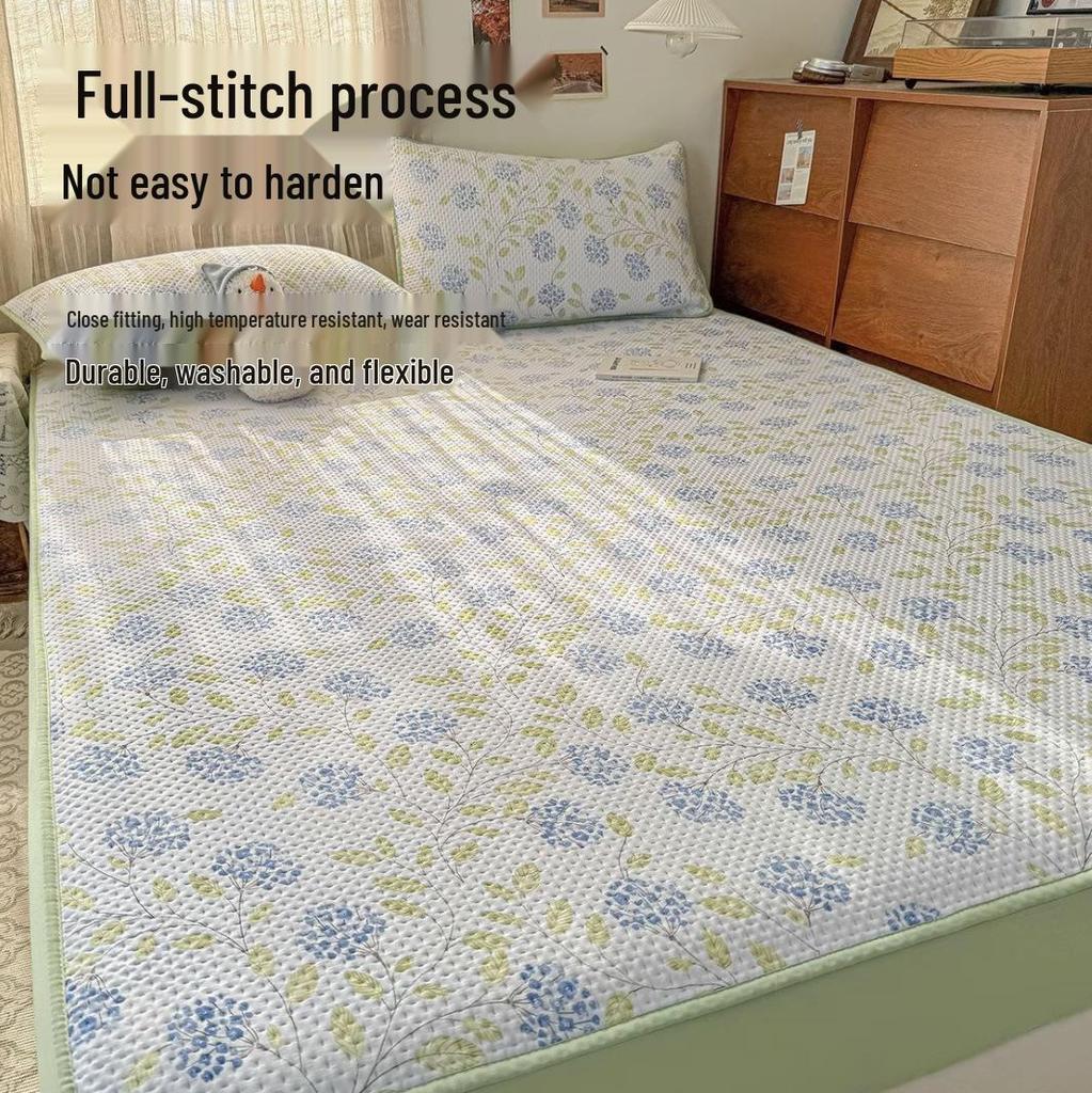 Quilted Anti-slip Dustproof Mattress Protector for Dorms
