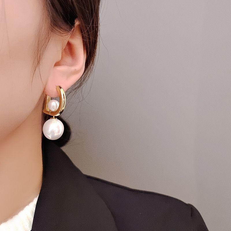 

1 пара сережек-подвесок с жемчугом для женщин и девочек, модные элегантные D-образные геометрические серьги-пряжки, украшения для вечеринок, подарки