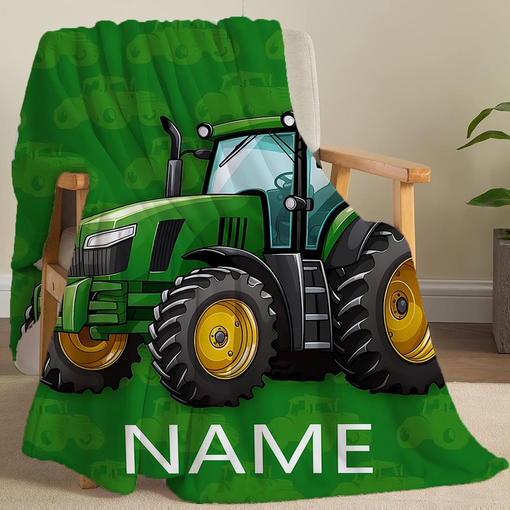 Personalisierbare Traktor-Decke - Weiches Flanell, Grün mit Gelben Rädern & "NAME"-Design Perfekt für Schlafsofa oder Wohnzimmerdekoration