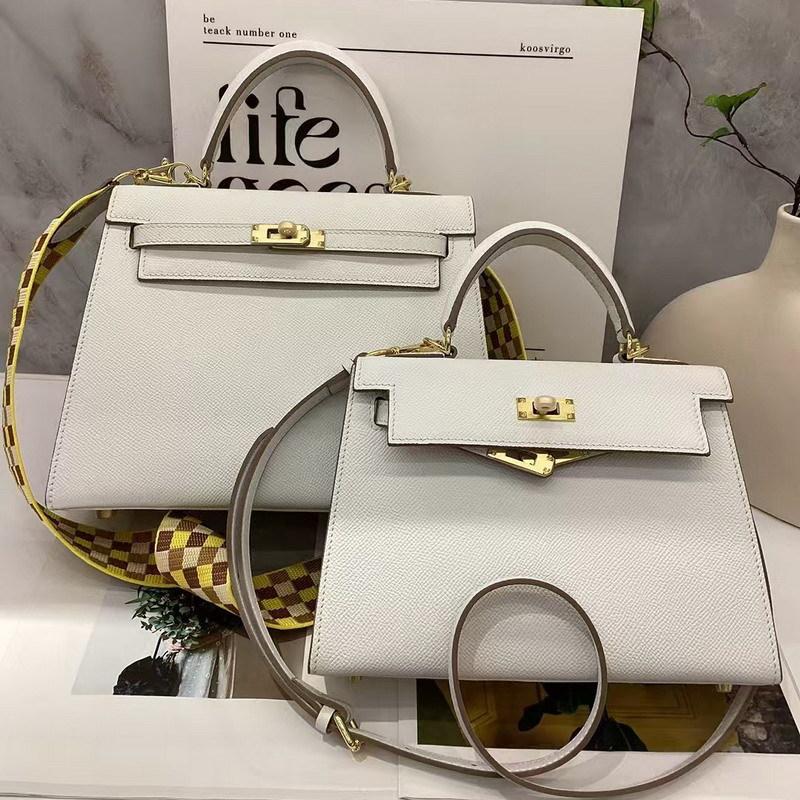 2025 New Genuine Leather Women's Bag Head Layer Leather Palm Pattern Second Generation Bag Handheld Single Shoulder Cross Shoulder Classic Bag