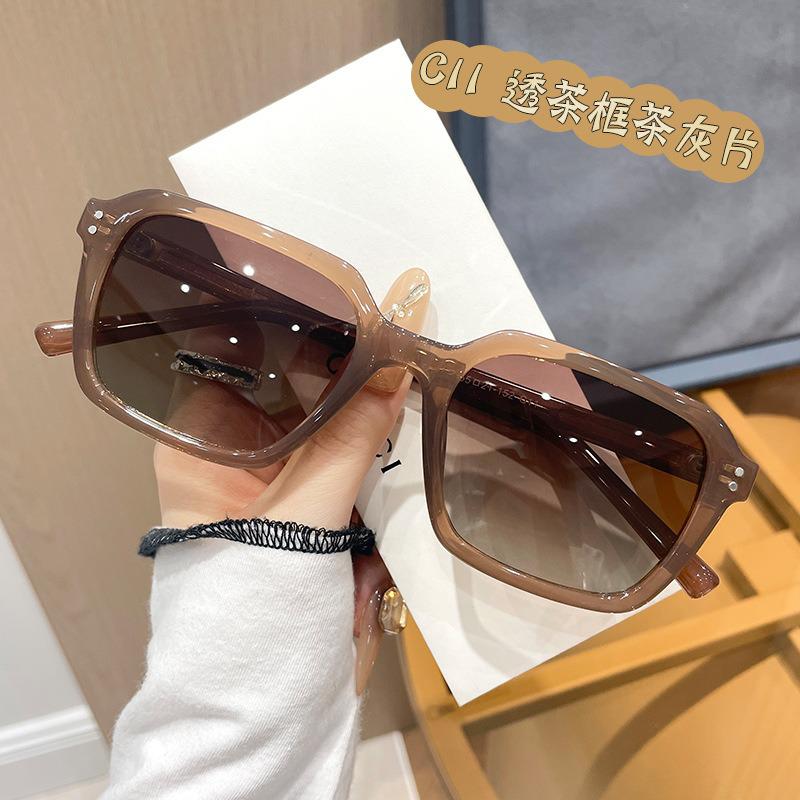 55112 New TR90 Polarized Women's Sunglasses: Japanese & Korean Style, Lightweight Small Square Frame