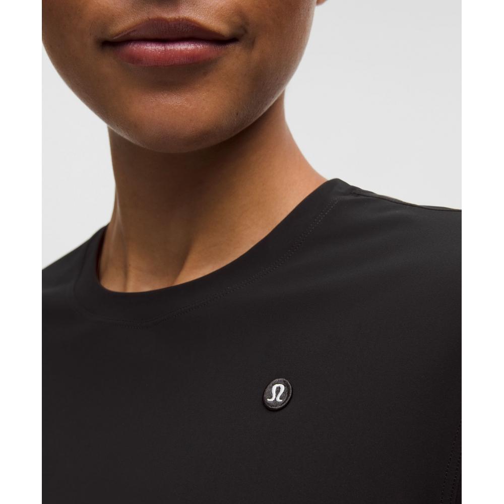 Lululemon Women S Ventilated Short Sleeve tenniS Shirt Black