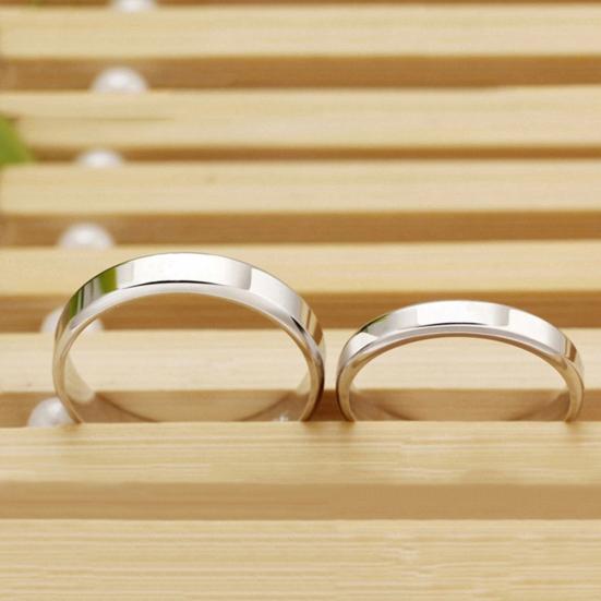 Minimalistisk unisex slät bandring i rostfritt stål för bröllop och förlovning