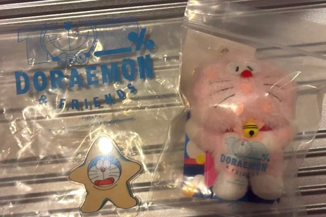 [USED] 100% Doraemon & Friends Sakura Doraemon Mascot Keychain