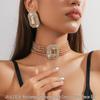 Luxusní vícevrstvý geometrický křišťálový choker a sada barevných náušnic