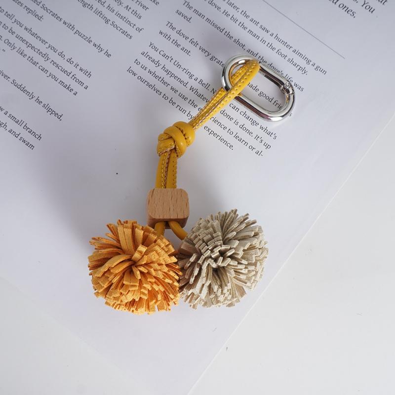 

Цветок Кисточка Шар Брелок Шарм для Сумки Кожаный Подвеска Роскошный Простой Подходящий ко всему Украшение для Сумки Аксессуары