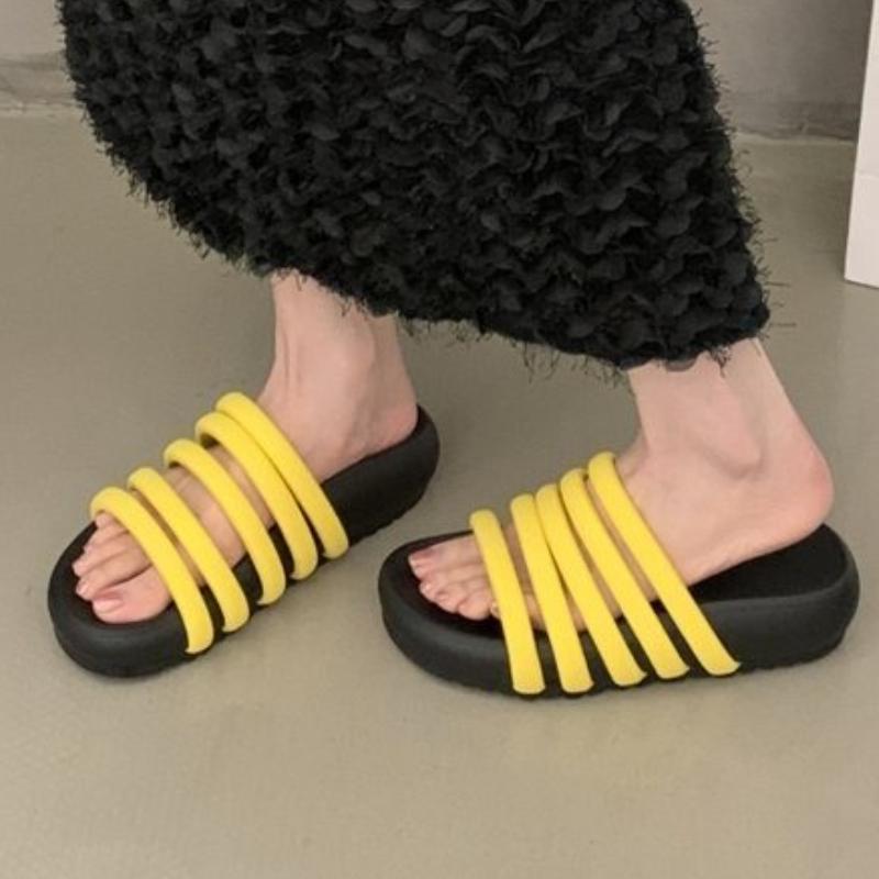Women Slippers Flats Casual Shoes Designer Walking Woman's Sandals 2025 New Summer Beach Flip Flops Zapatillas De Mujer