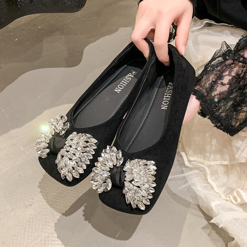 

Женские туфли-лодочки с квадратным носком, новинка 2025 года, с неглубоким вырезом, фея, одинарные туфли, весна-лето, стразы, вечерний бриз, нежные туфли с юбками 40 чёрный