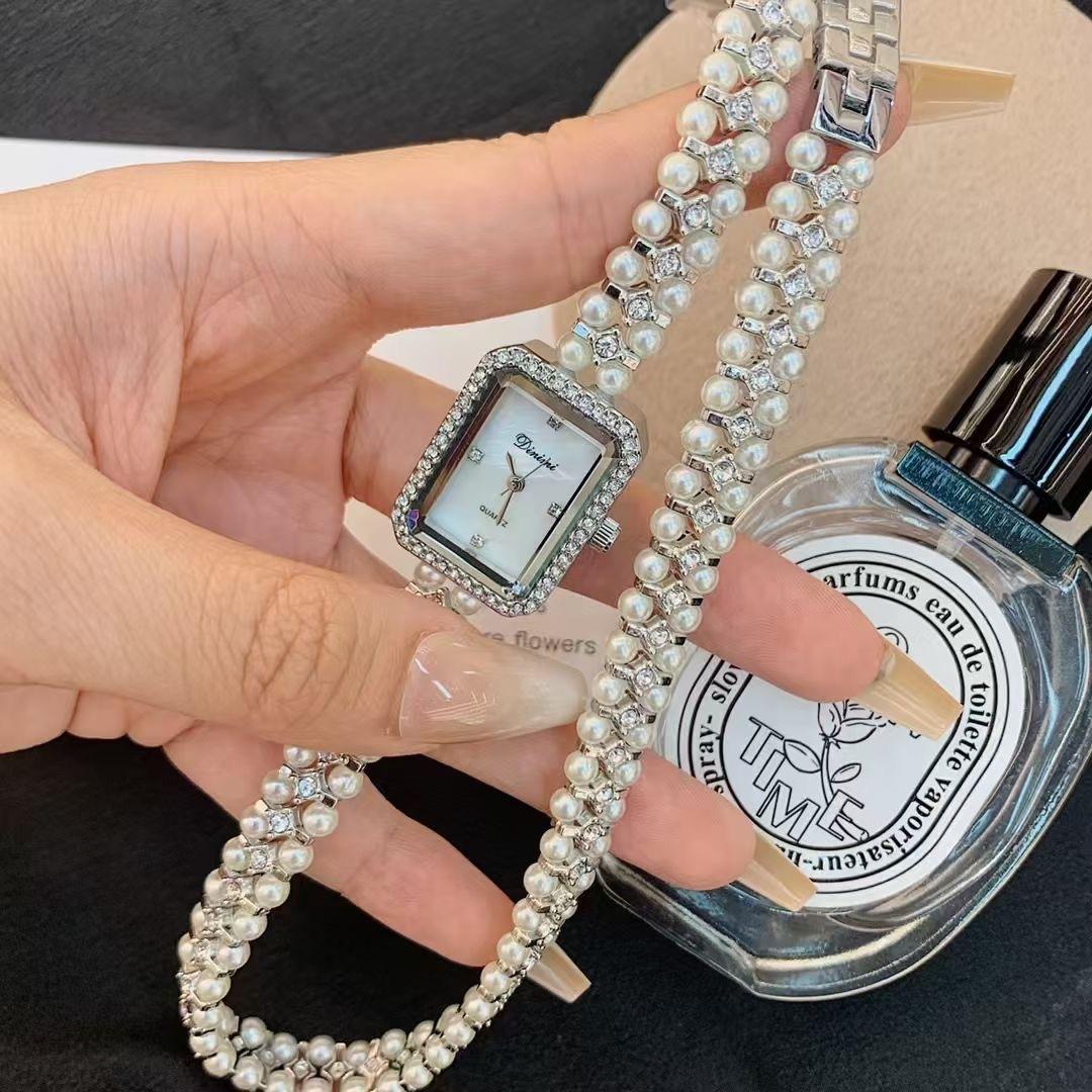 Small Pearl Chain Bracelet Watch Women S Square Small Plate Watch Double Circle High Value 7717