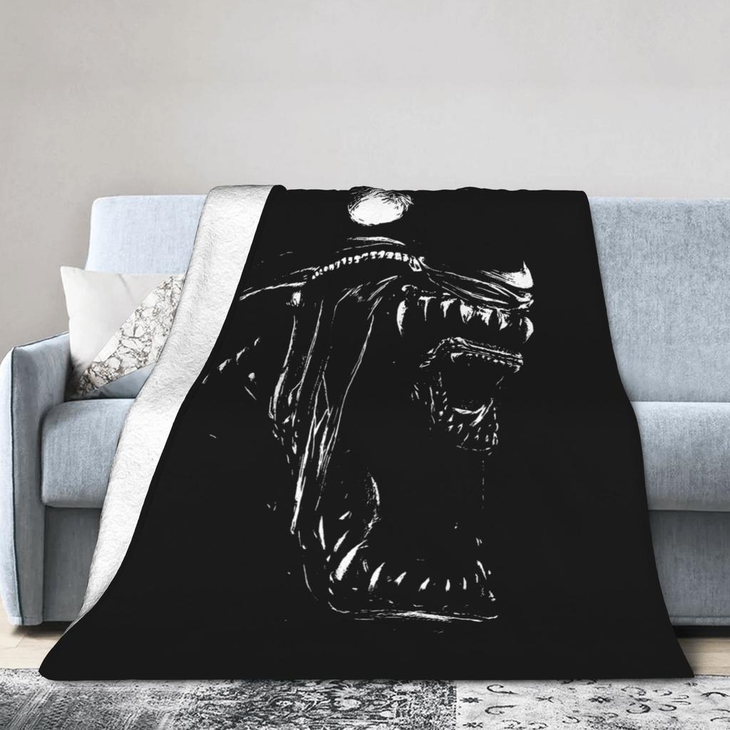 Alien Movie Xenomorph Blankets Flannel Autumn/Winter Portable Super Soft Throw Blankets for Sofa Office Rug Piece