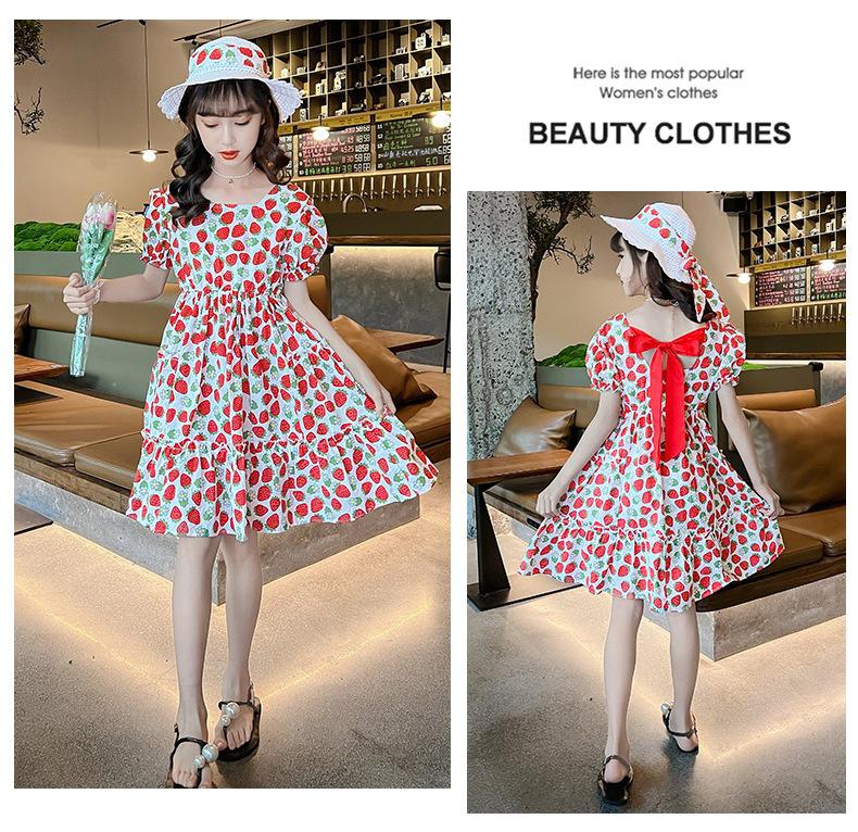 Strandkleid im Western-Stil mit Blumenmuster für Mädchen – Sommer-Erdbeerprinzessin-Design