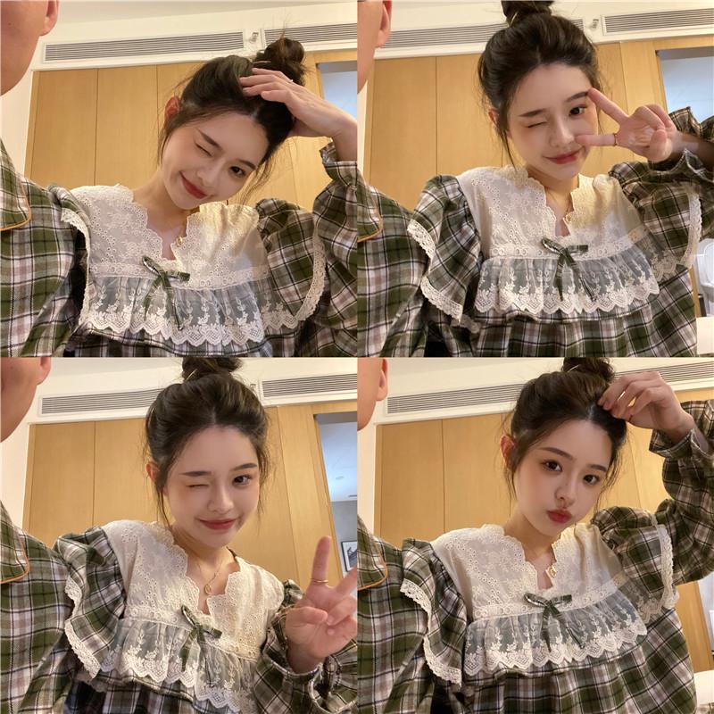 Korejské podzimní/zimní flanelové kostkované párové pyžamo s krajkovým výstřihem do V a dlouhým rukávem