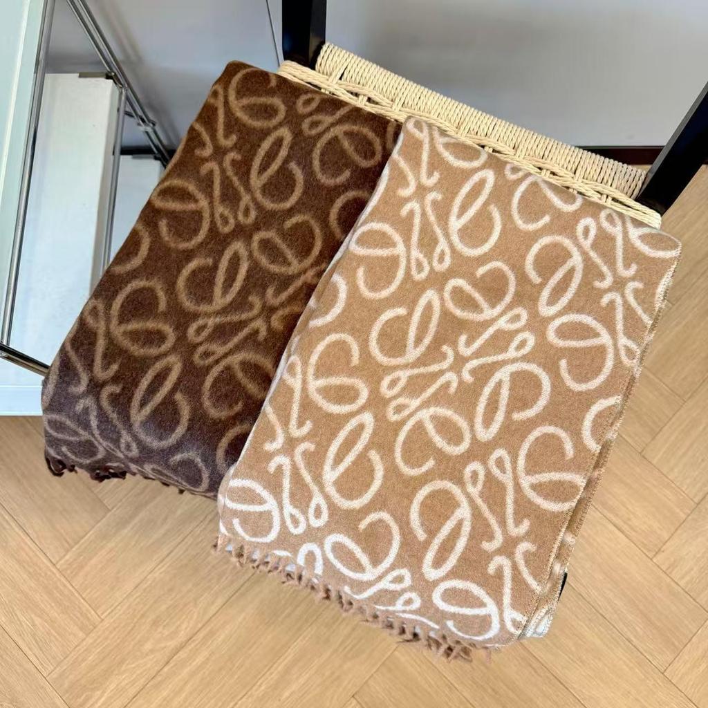 Damski dwustronny szal z wielbłądziej wełny moherowej i kaszmiru z frędzlami - Nadruk z logo, wszechstronny na jesień i zimę