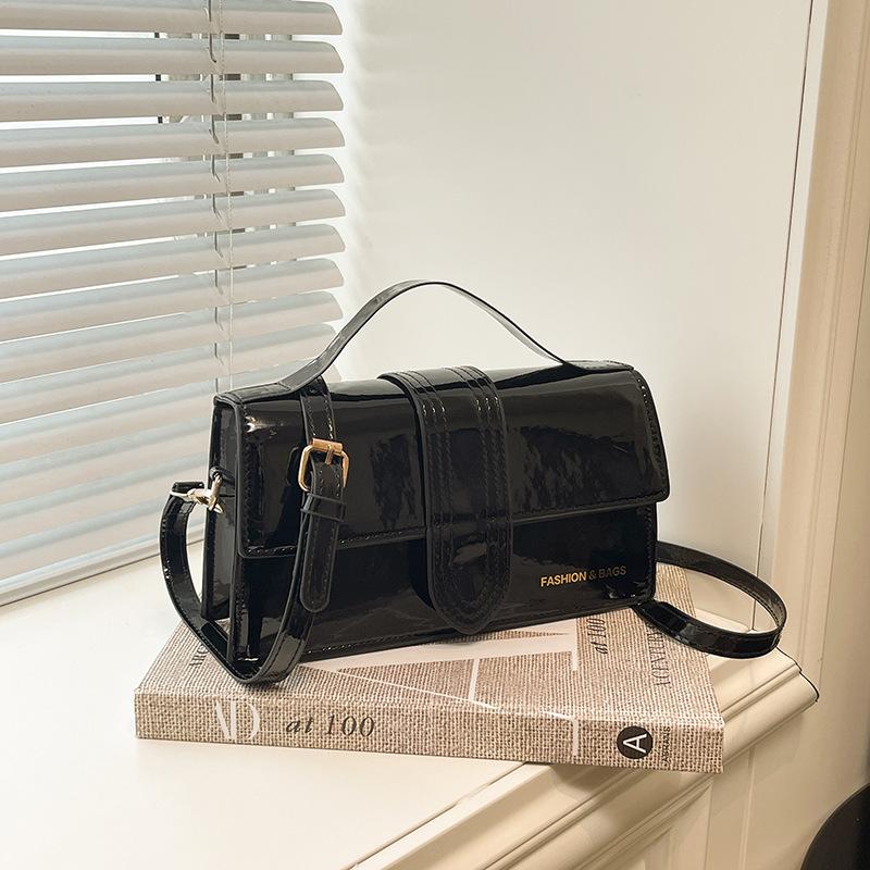 Fashion and Popular Versatile Messenger Women's Bag 2025 New High-end Textured Shoulder Bag Women's Portable Temperament Small Square Bag