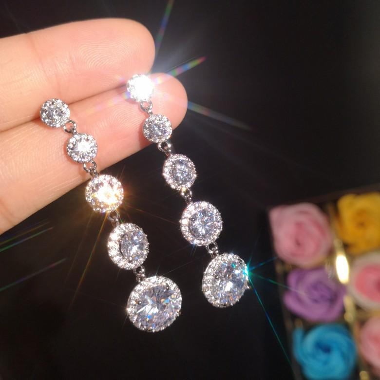 2024 Ladies Luxury Long Tassel Earrings Fashion Water Drop Beads Zircon Earrings 925 Silver Jewelry Wedding Accessories