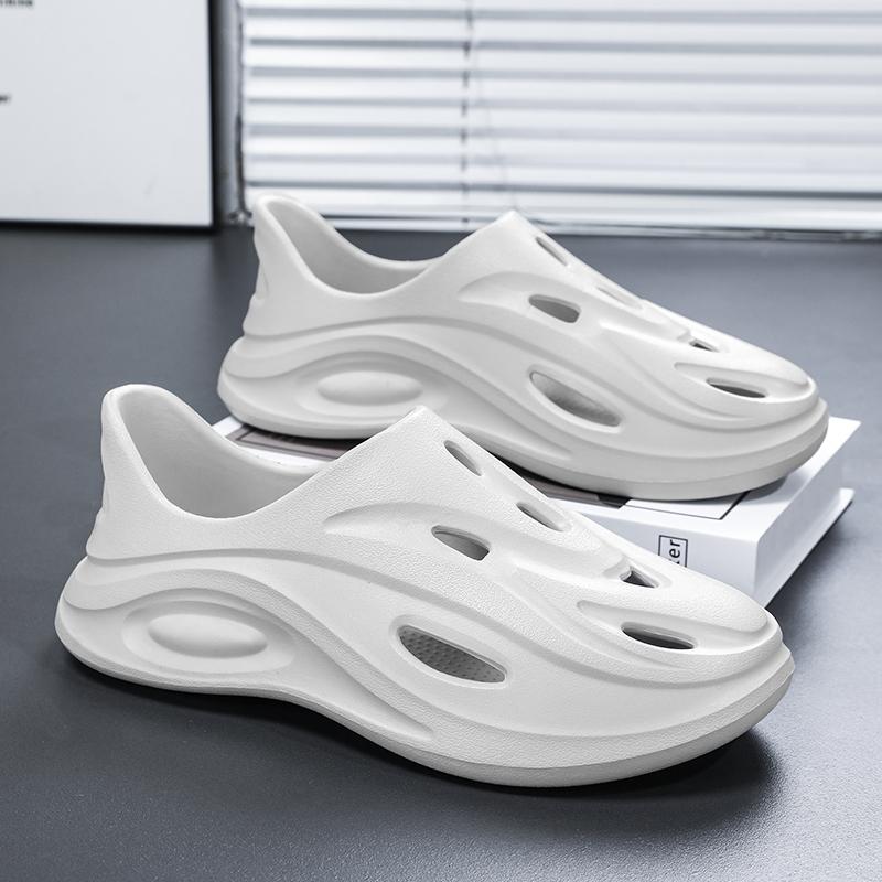 Fashion New Women Men Clogs Summer Female Thick Bottom Home Slides Soft EVA Dry Wedges Platform Garden Shoes Beach Sandals Home Slippers