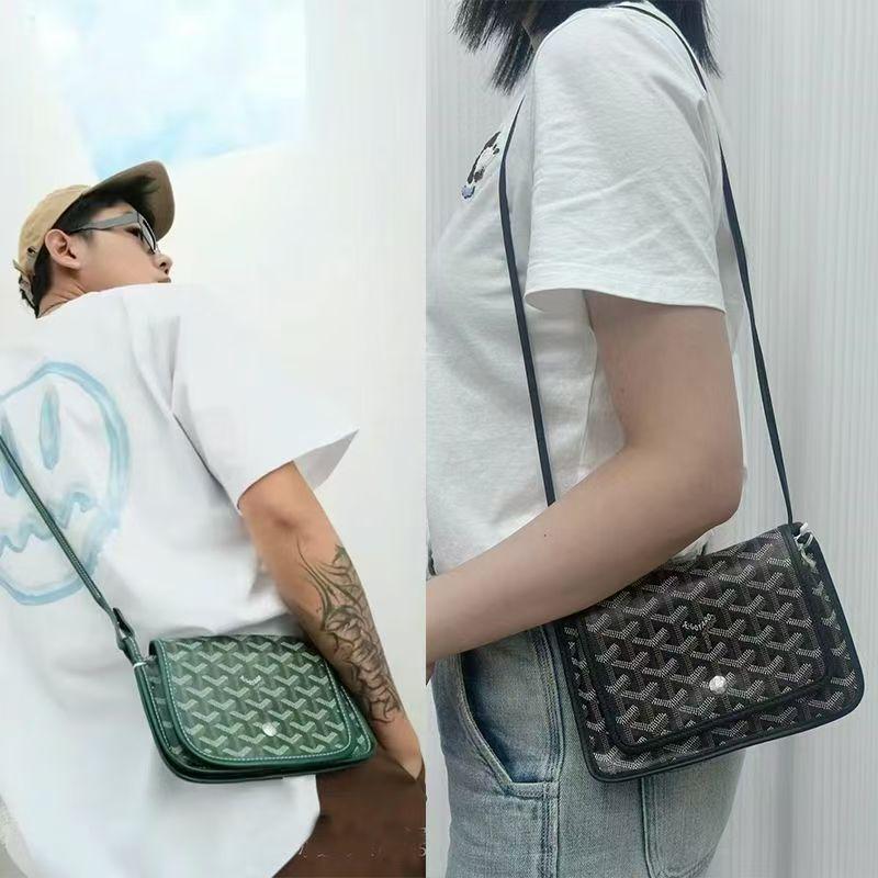 3-Layer Mini Crossbody Bag for Women, Lightweight PU Envelope Purse with Classic Print, Adjustable Shoulder Strap, Internal Document Pocket