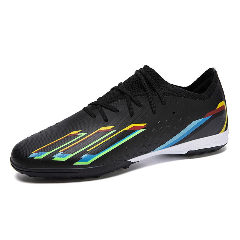 Football shoes men's one nail seamless adult training students new fly-woven sports broken low-top 2025 long nails