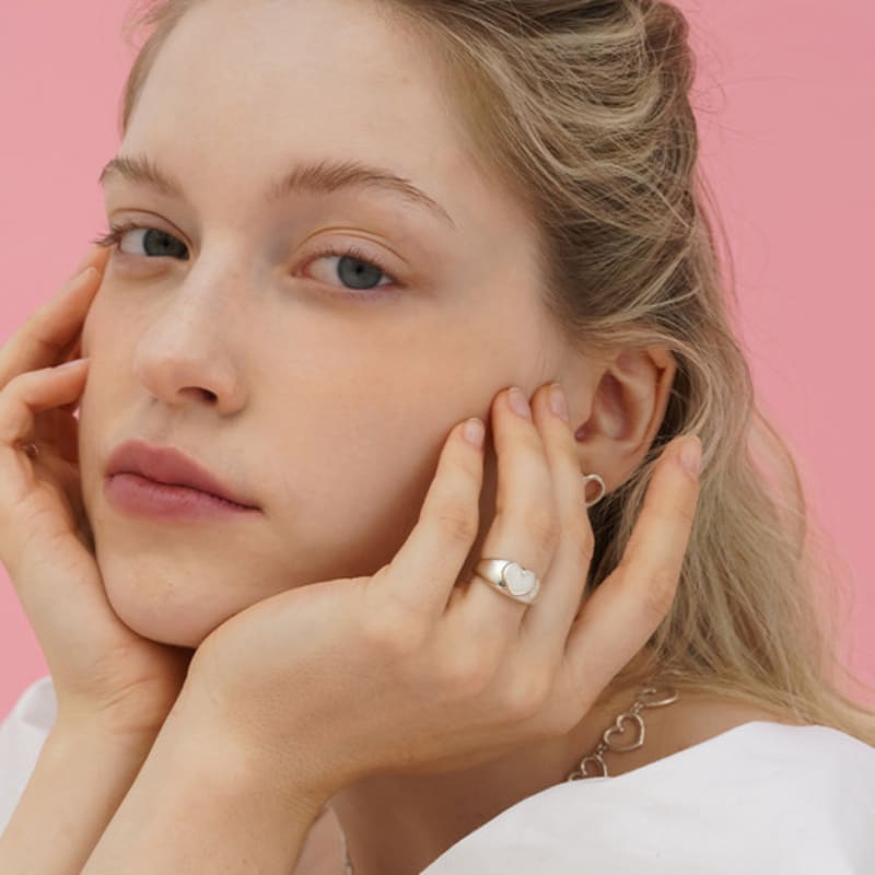 OOV LOVE HEART RING (SILVER)