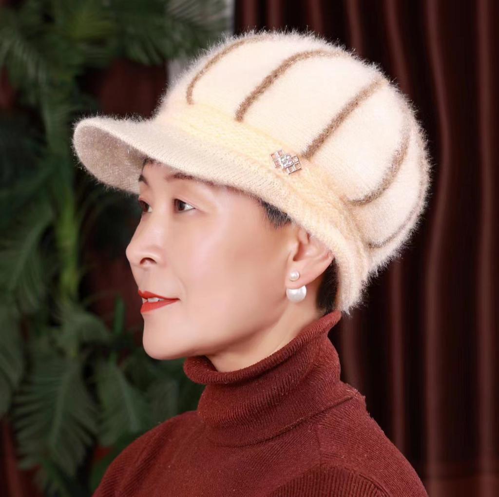 Winter New Mother Hat Women's Middle-aged and Elderly Hat Plush Wool Hat the Elderly Warm Thickened Knitted Hat