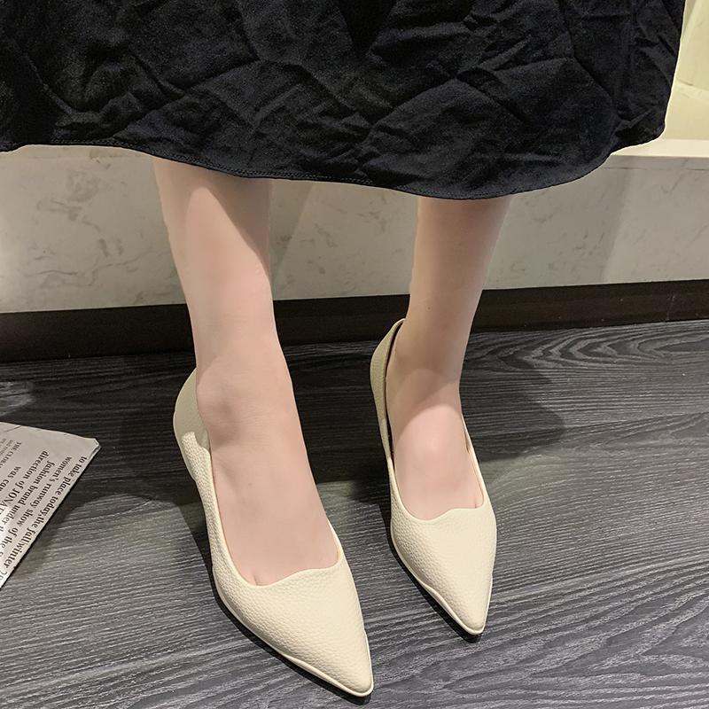 

Новые стильные элегантные женские туфли на высоком каблуке 2024 года, весна-лето, модные простые туфли на тонком каблуке с острым носком, женские туфли карамельного цвета 39