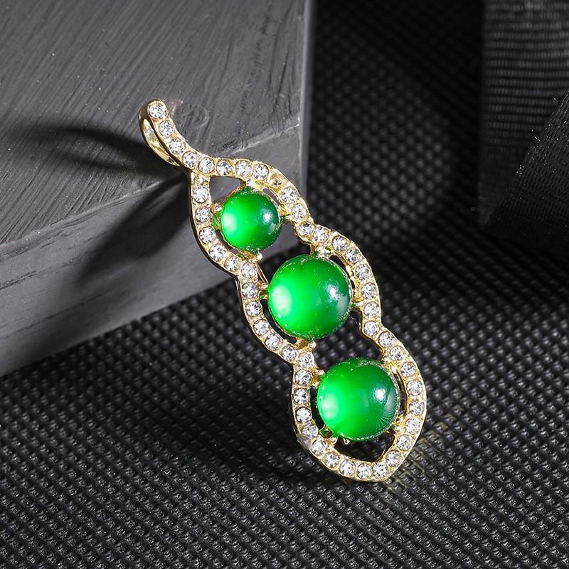 High-End Pearl & Rhinestone Butterfly Brooch for Women's Fashion Suits and Scarves