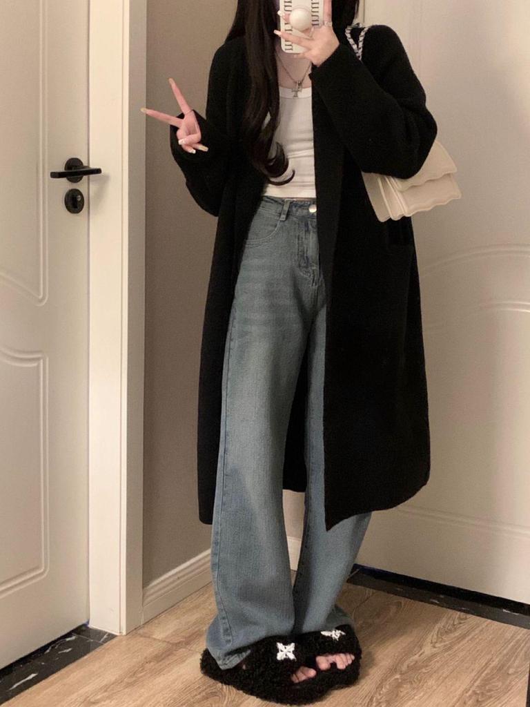 Women's Gray Oversized Knit Sweater Coat: Mid-Length, Over-the-Knee, Autumn/Winter, Thickened Lazy Style.