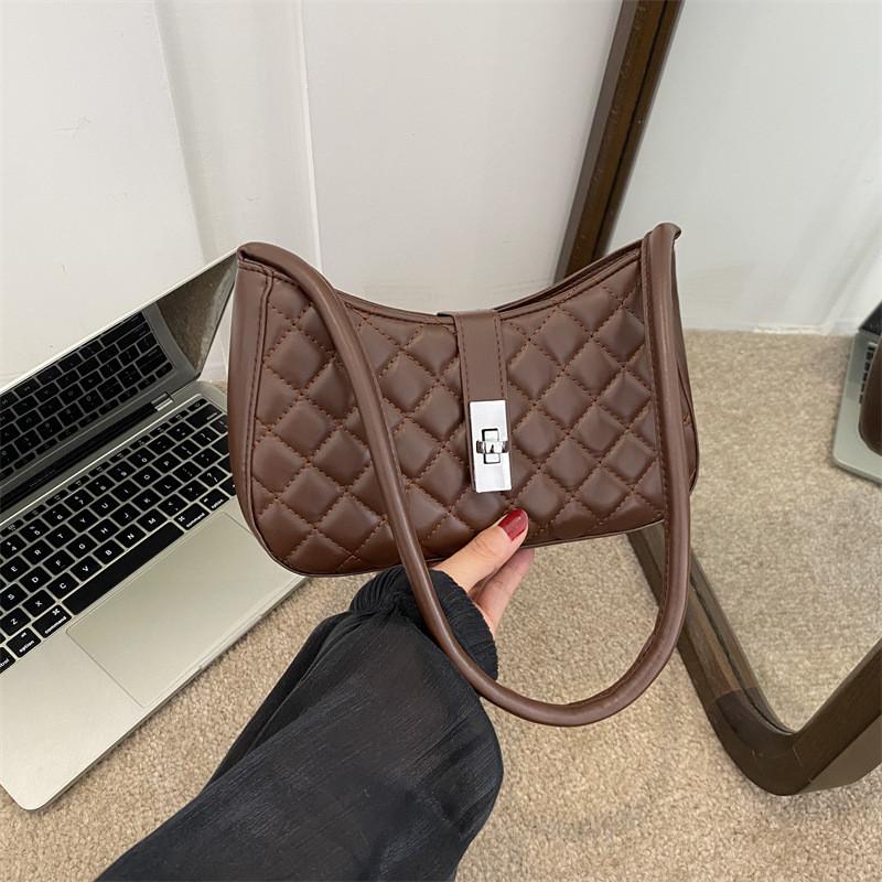 Fashionable Pu Quilted Tote Bag In Chic Black White Red Or Coffee For Everyday Style